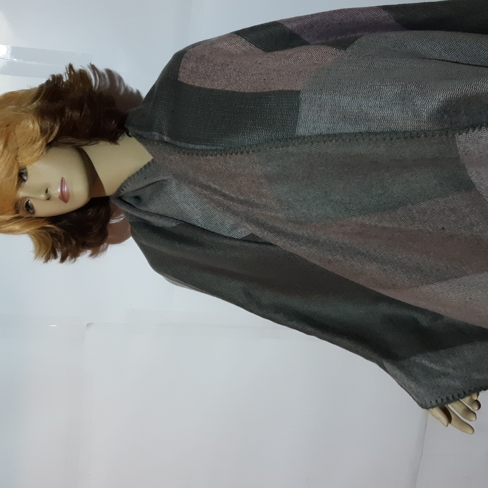 Women's  multicolored Shawl one Size fits all gorgeous colors.